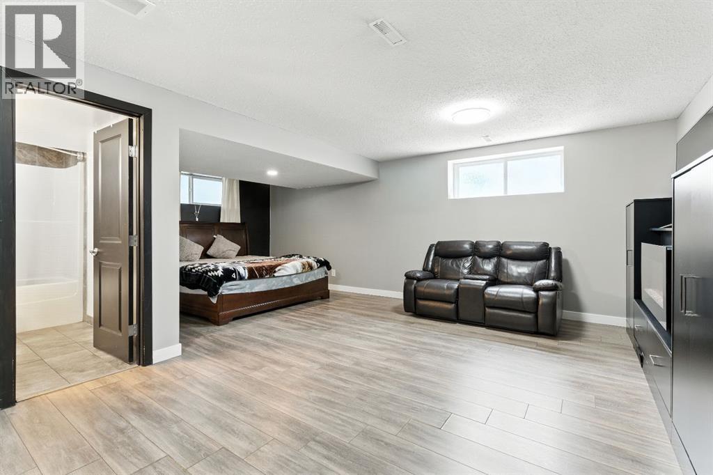 Photo 22 of 313 Kings Heights Drive Se, Airdrie AB