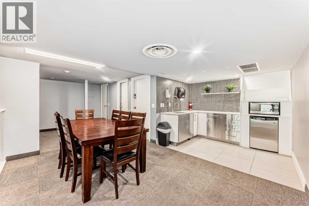 Single Family House for Sale in   Dalton Drive NW Dalhousie Calgary 