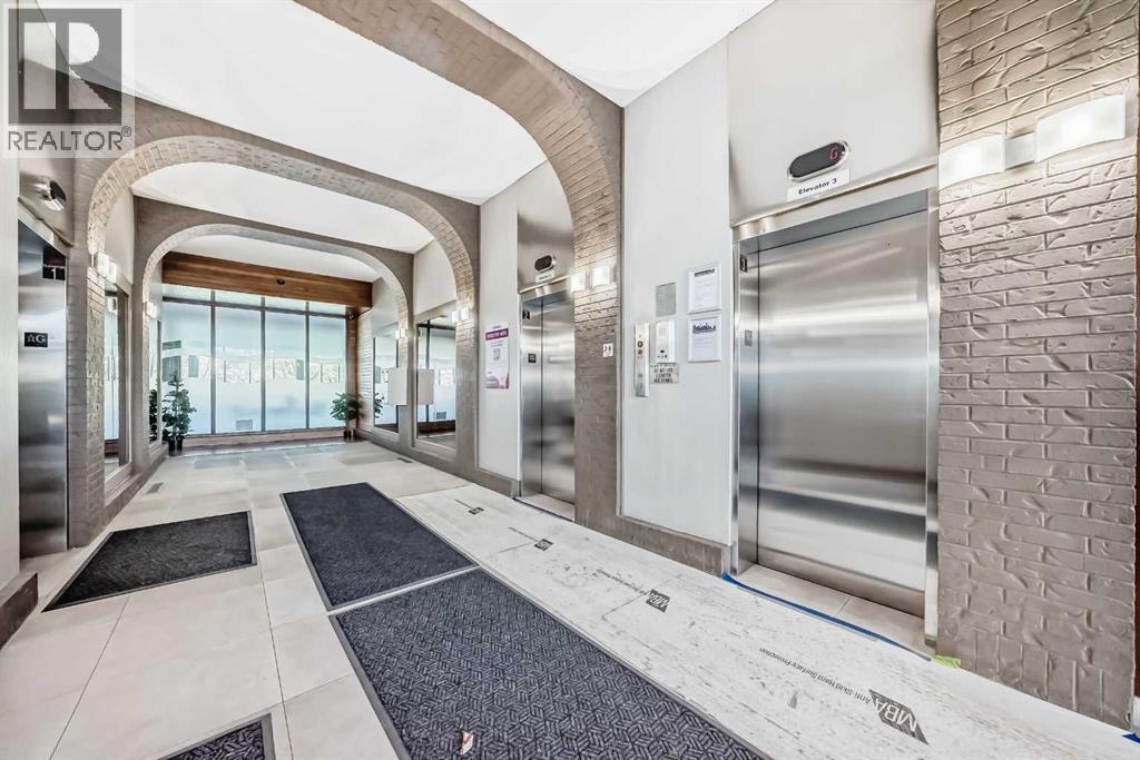 Single Family House for Sale in   Dalton Drive NW Dalhousie Calgary 