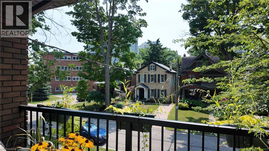 Photo 16 of 53 Margaret Avenue Unit B, Kitchener ON