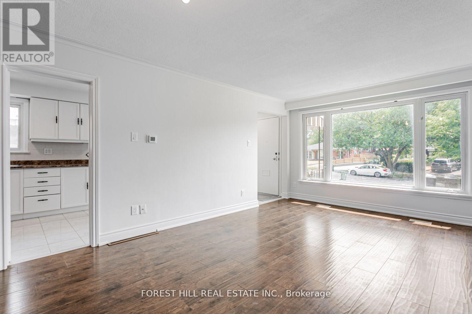 Photo 20 of 190 Lynedock Crescent, Toronto ON