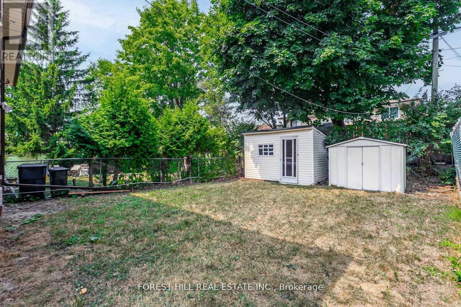 Photo 39 of 190 Lynedock Crescent, Toronto ON