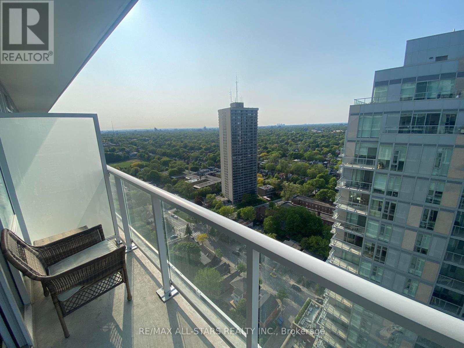 Photo 18 of 2302 33 Helendale Avenue, Toronto ON
