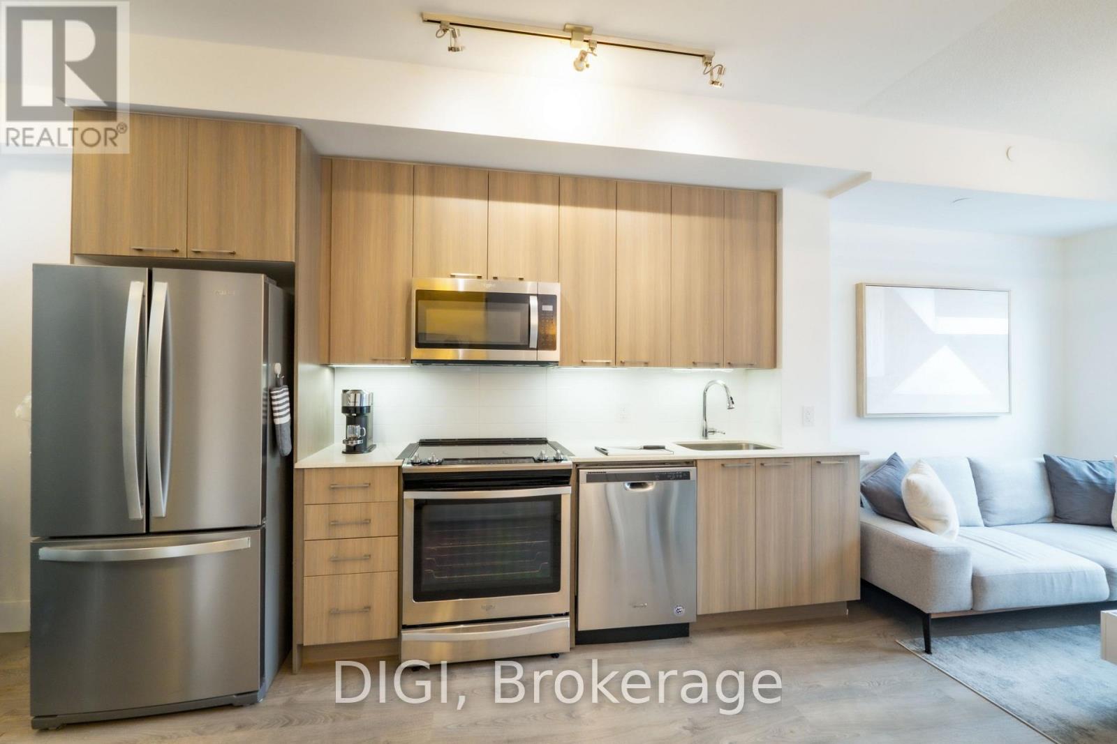 Photo 2 of 636 591 Sheppard Avenue E, Toronto ON