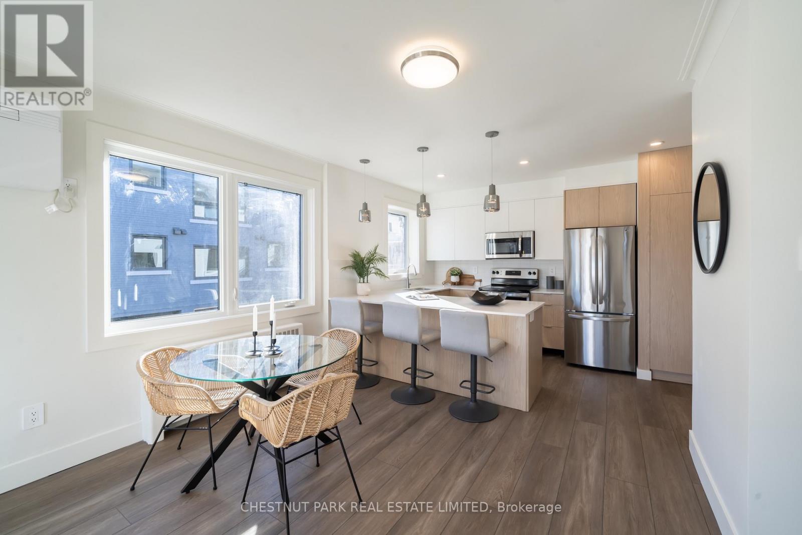 Photo 7 of 3 1446 Avenue Road, Toronto ON