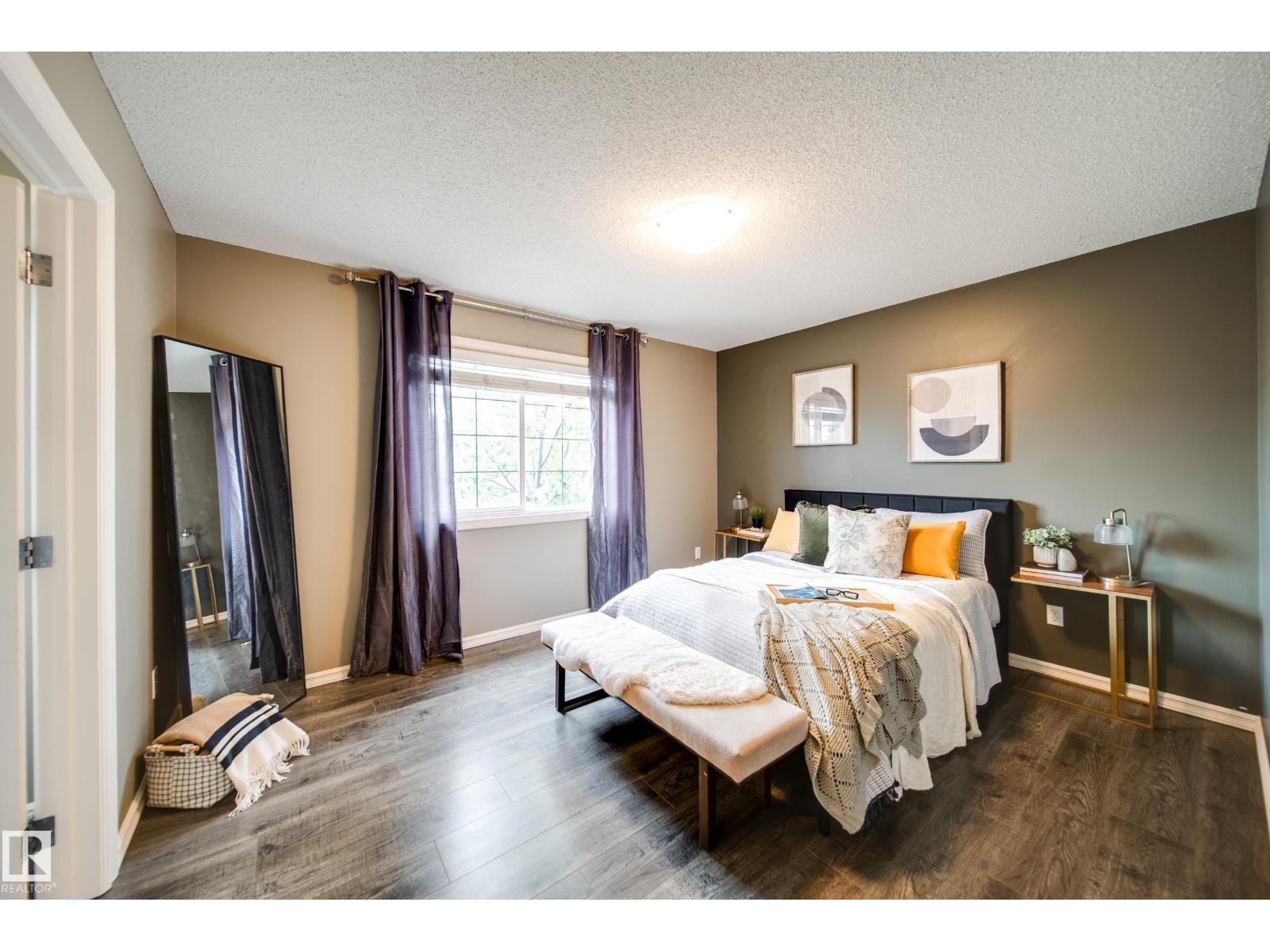 Photo 35 of 16318 57 St Nw, Edmonton AB