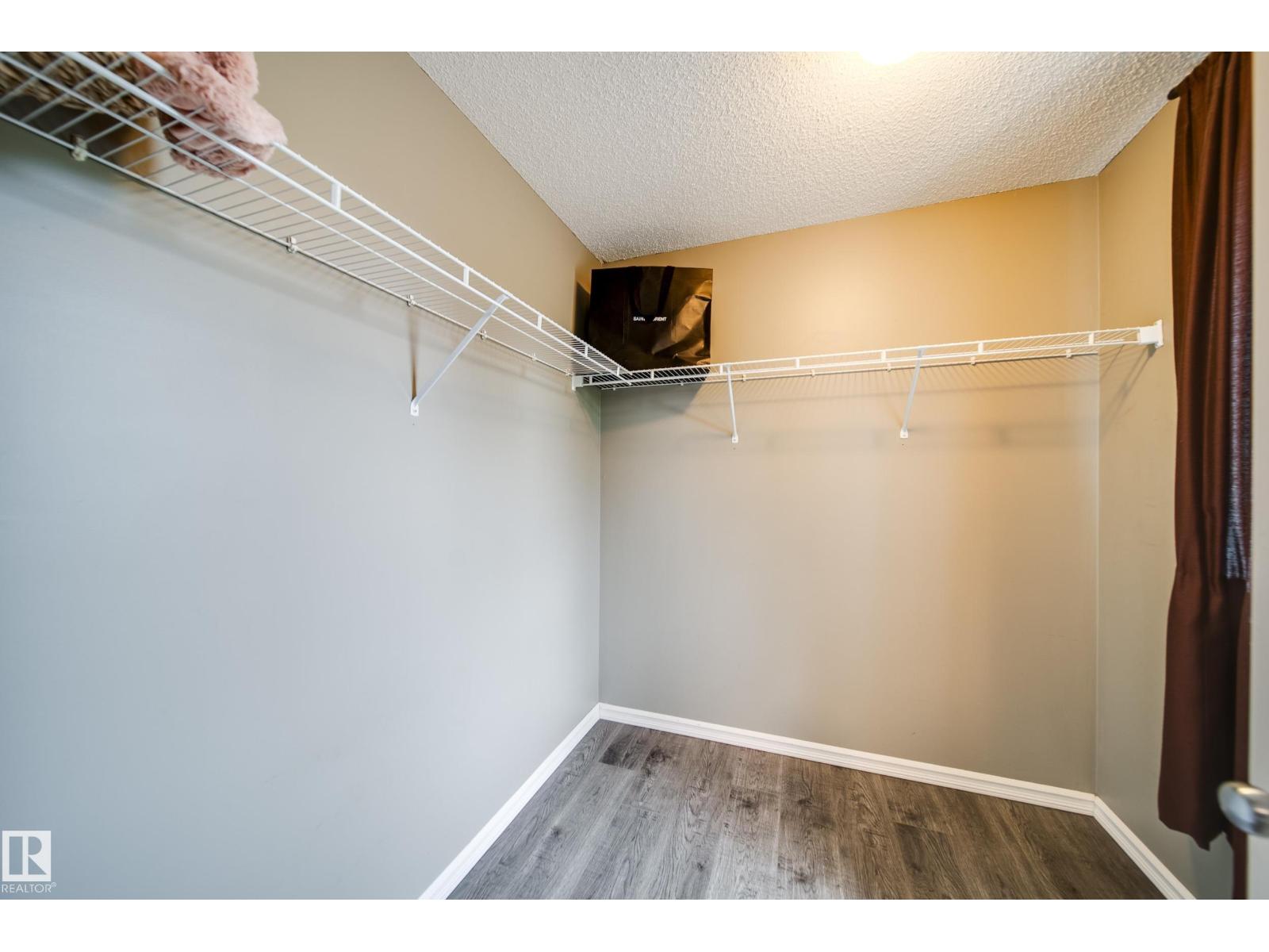 Photo 32 of 16318 57 St Nw, Edmonton AB