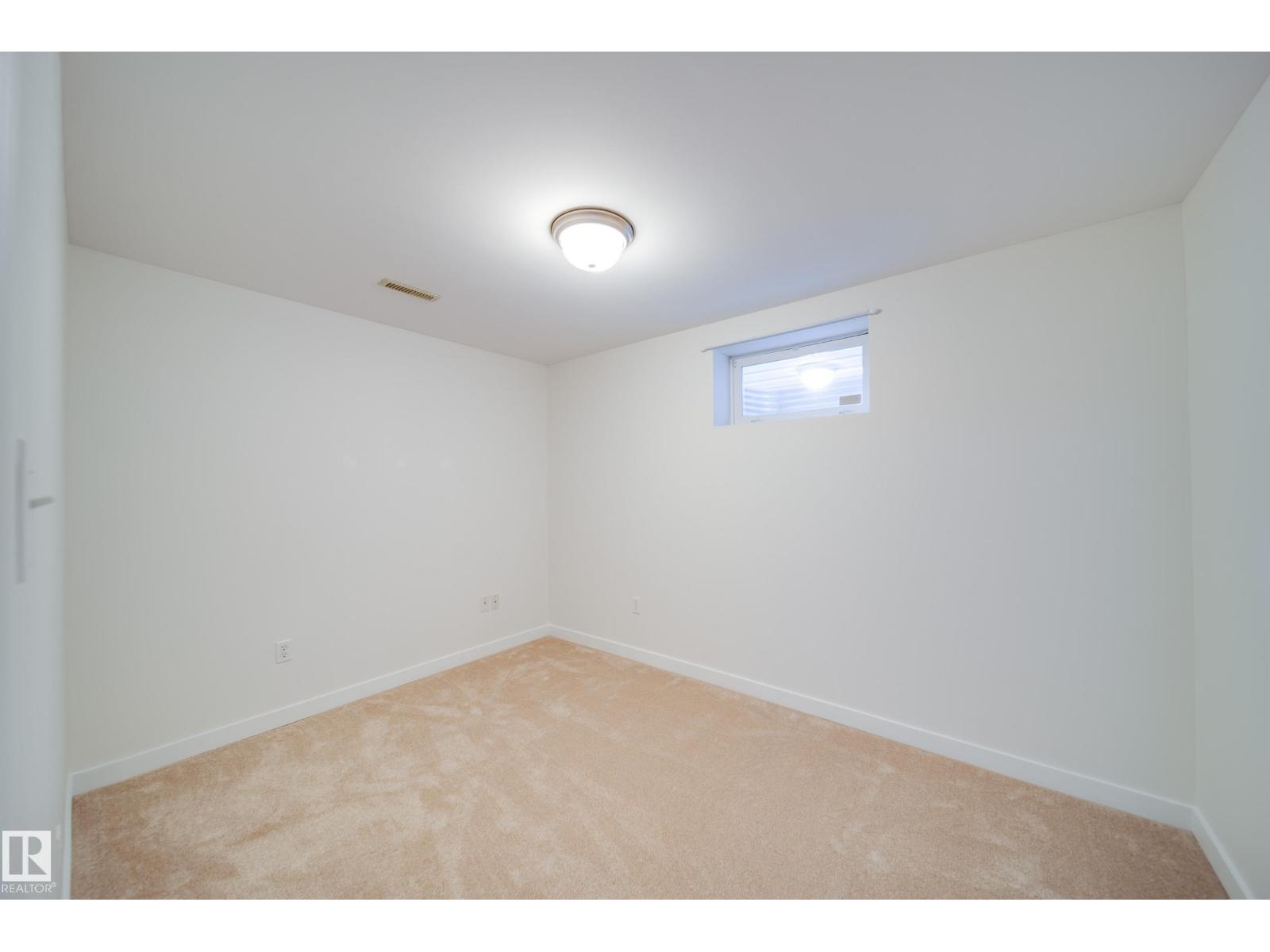 Photo 21 of 16318 57 St Nw, Edmonton AB