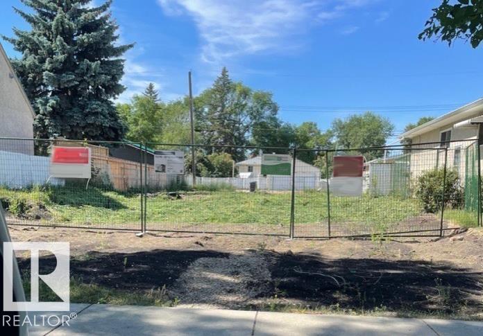 Photo 1 of 12218 87 St Nw, Edmonton AB