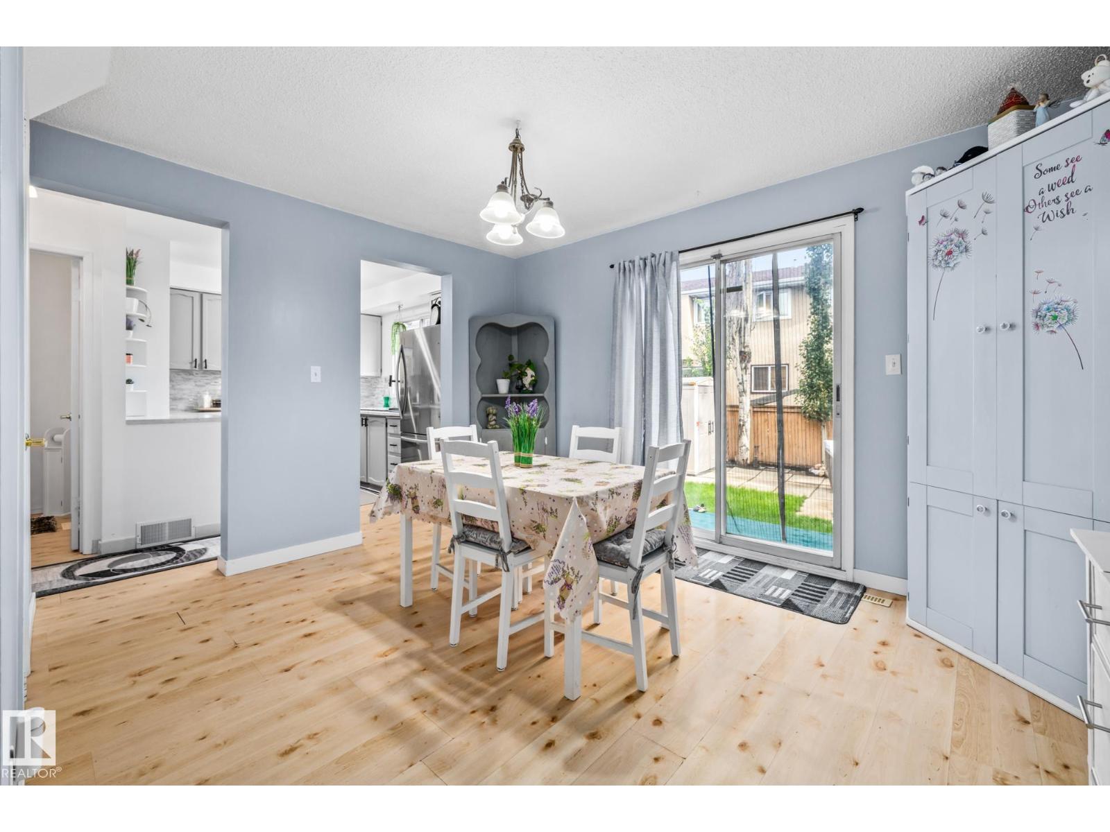 Photo 34 of 10940 Beaumaris Rd Nw, Edmonton AB