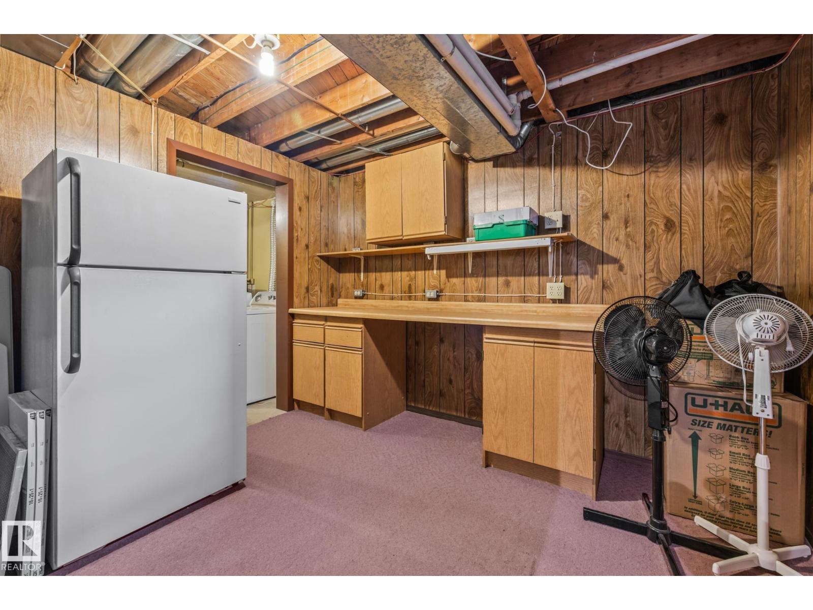 Photo 30 of 10940 Beaumaris Rd Nw, Edmonton AB