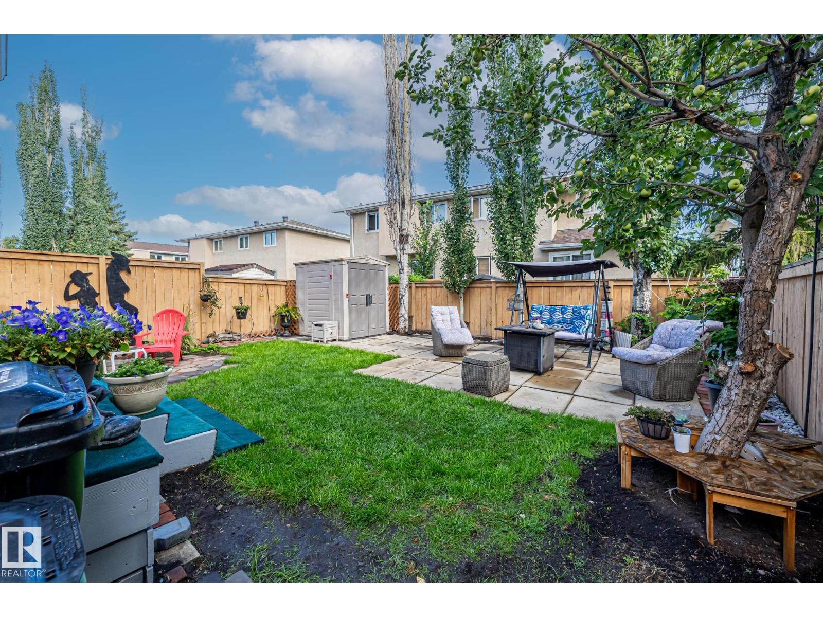 Photo 29 of 10940 Beaumaris Rd Nw, Edmonton AB