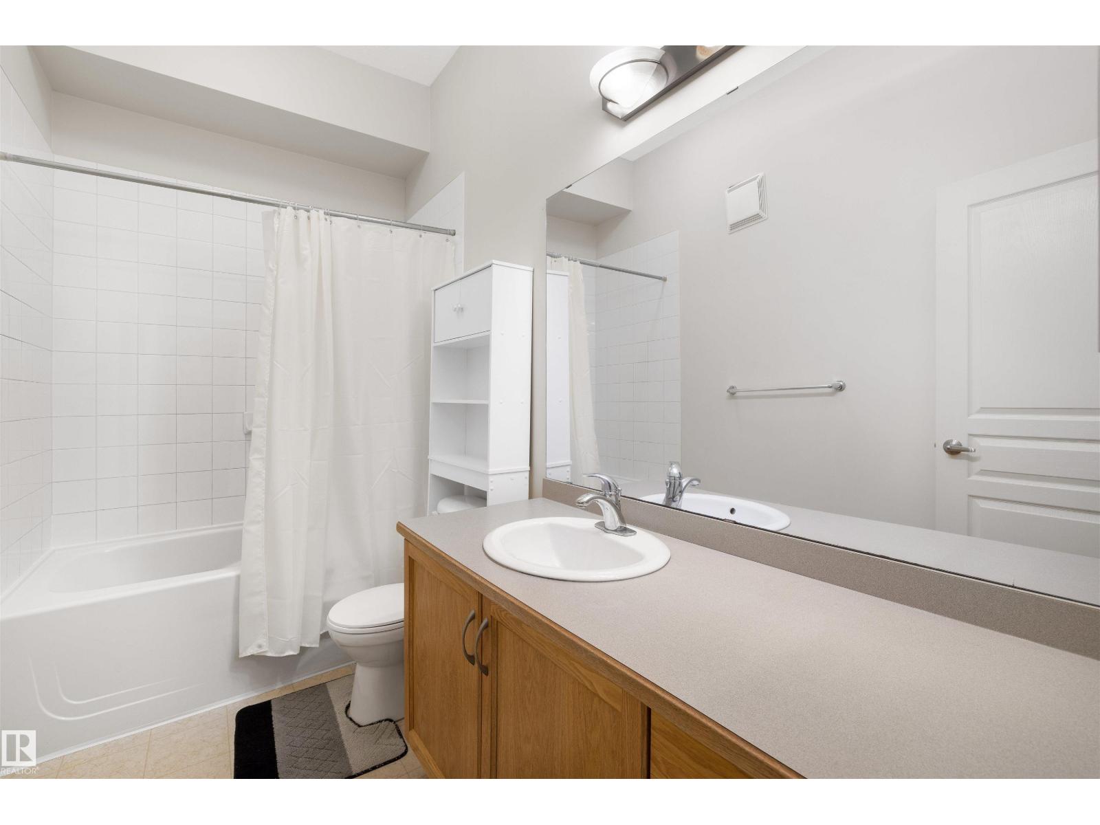 Photo 19 of 129 10407 122 St Nw, Edmonton AB