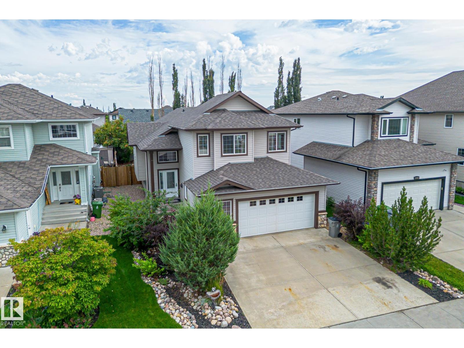Photo 31 of 10411 95 St, Morinville AB