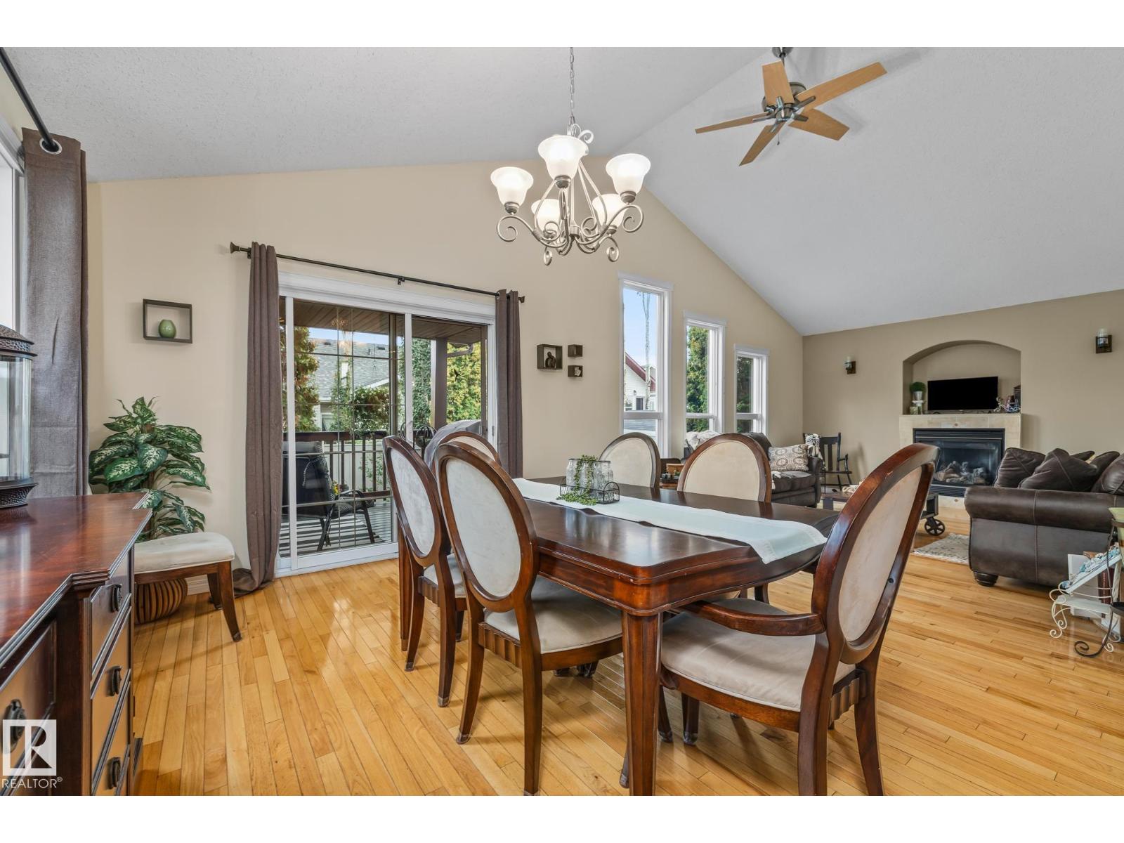 Photo 8 of 10411 95 St, Morinville AB