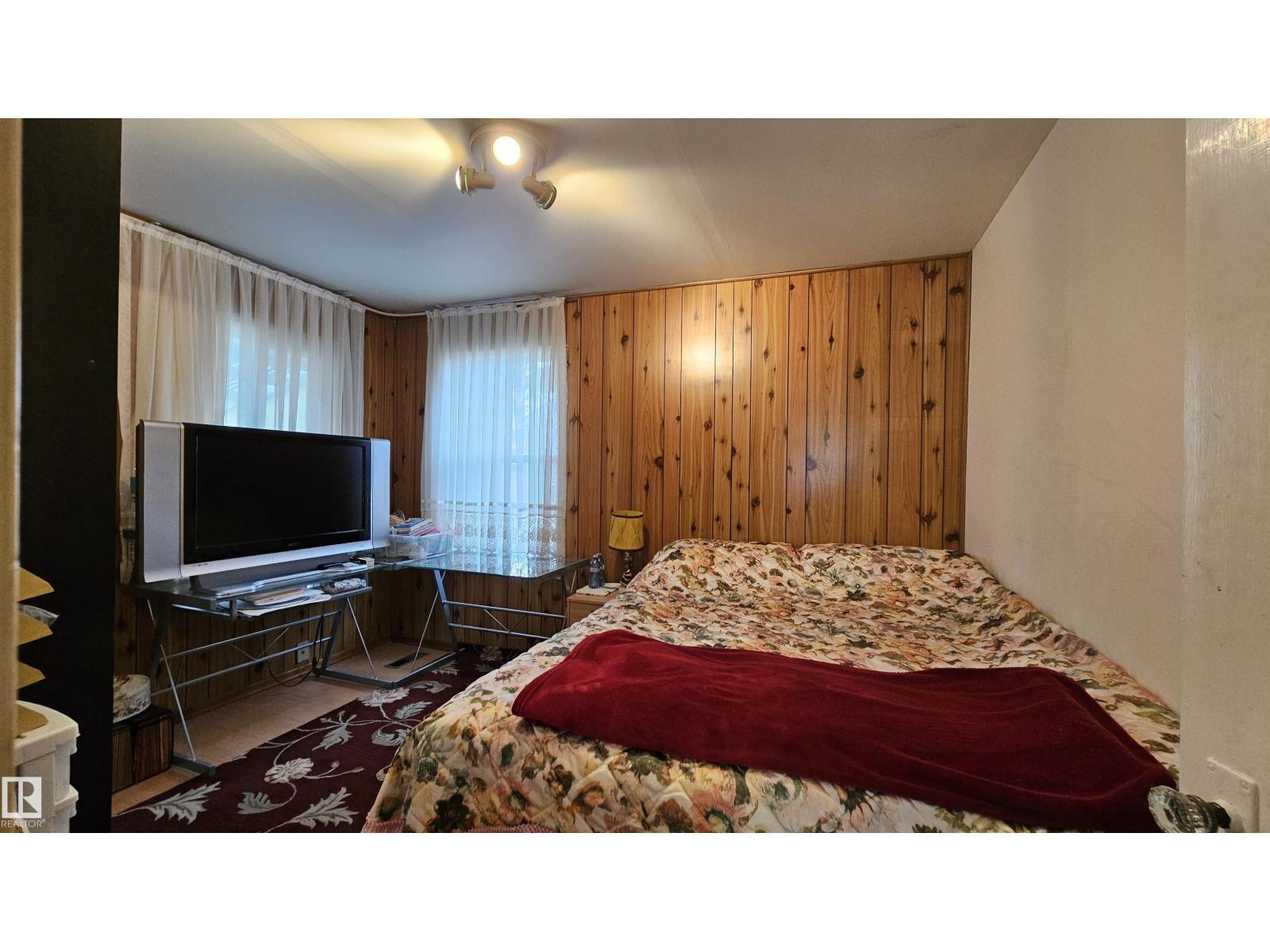 Photo 18 of 11512 86 St Nw, Edmonton AB