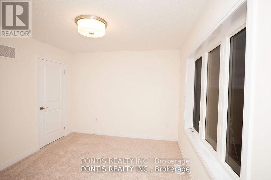 Photo 13 of 84 Fieldridge Crescent, Brampton ON