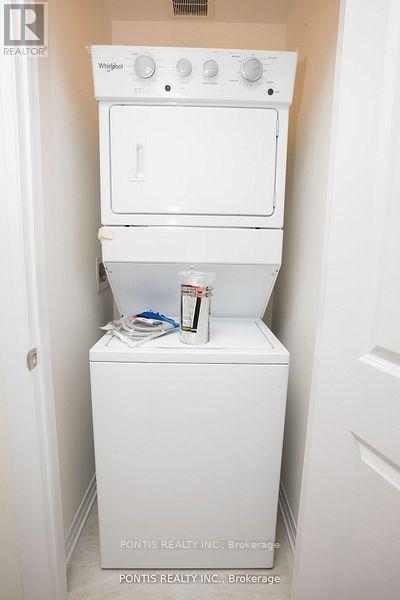 Photo 24 of 84 Fieldridge Crescent, Brampton ON