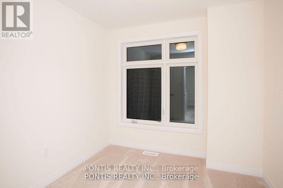 Photo 8 of 84 Fieldridge Crescent, Brampton ON
