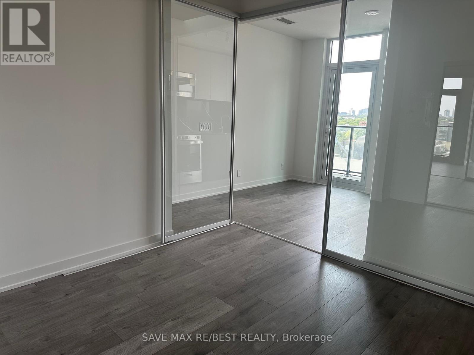 Photo 17 of 726 285 Dufferin Street, Toronto ON