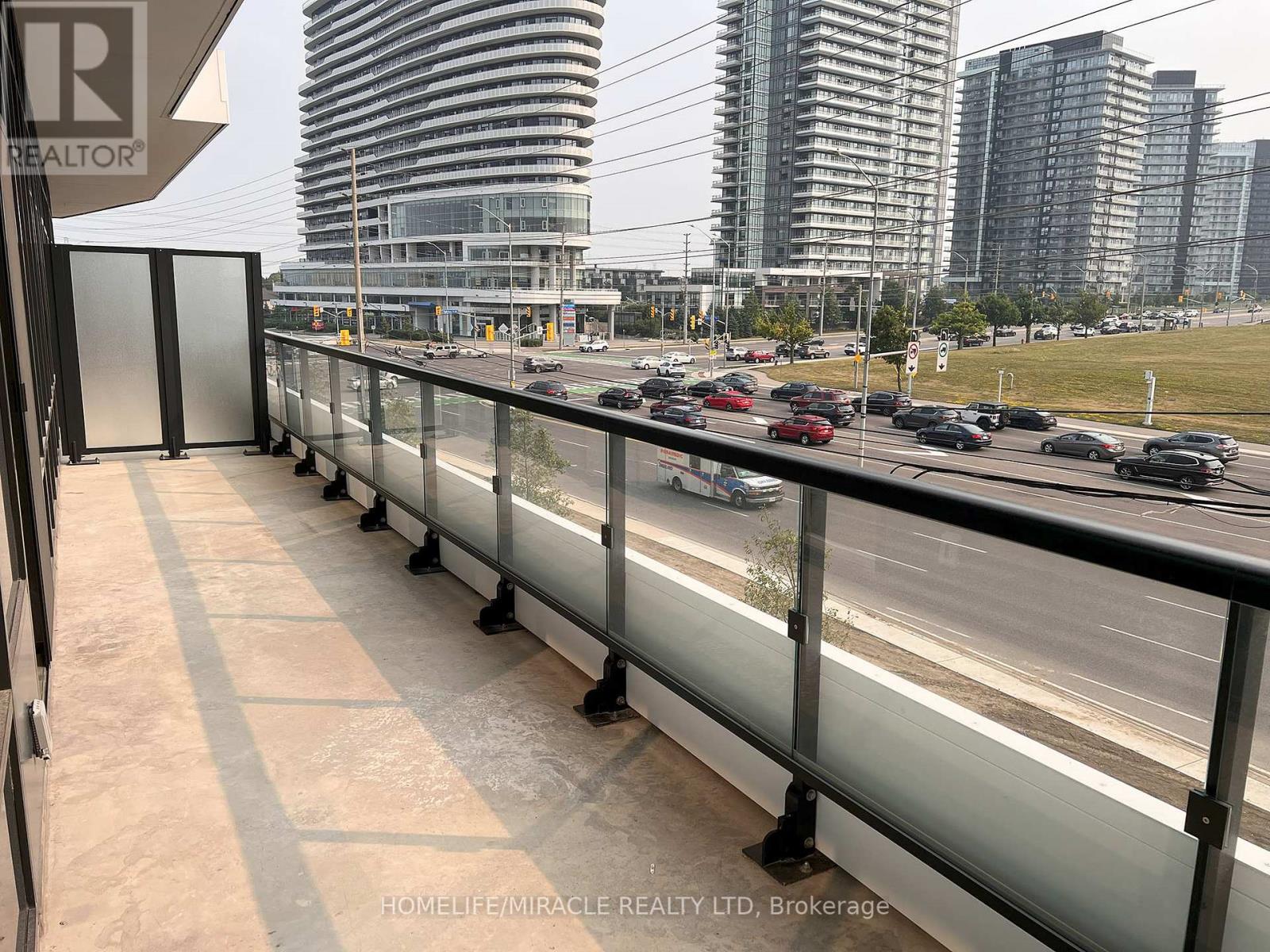 Photo 12 of 422 2485 Eglinton Avenue W, Mississauga ON
