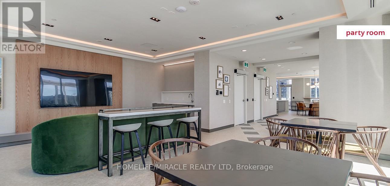 Photo 26 of 422 2485 Eglinton Avenue W, Mississauga ON