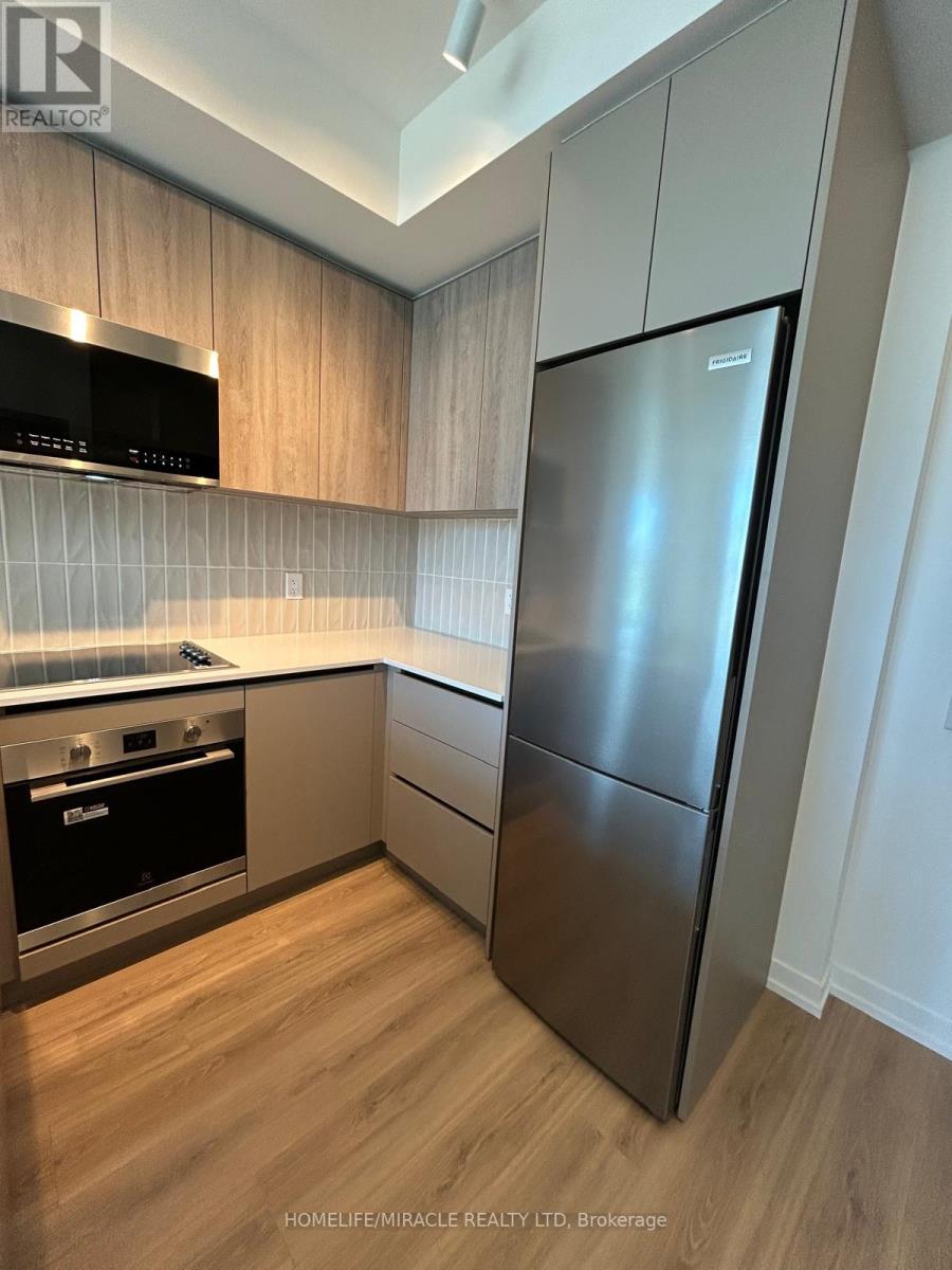 Photo 5 of 422 2485 Eglinton Avenue W, Mississauga ON