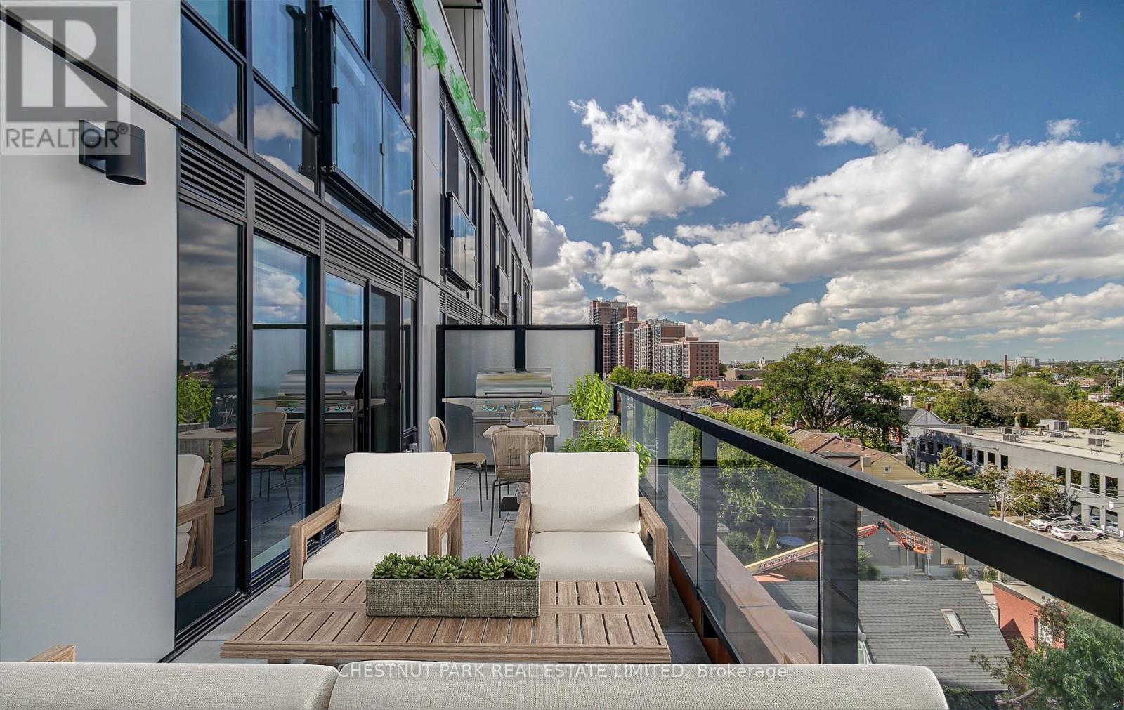 Photo 3 of 613 2720 Dundas Street W, Toronto ON