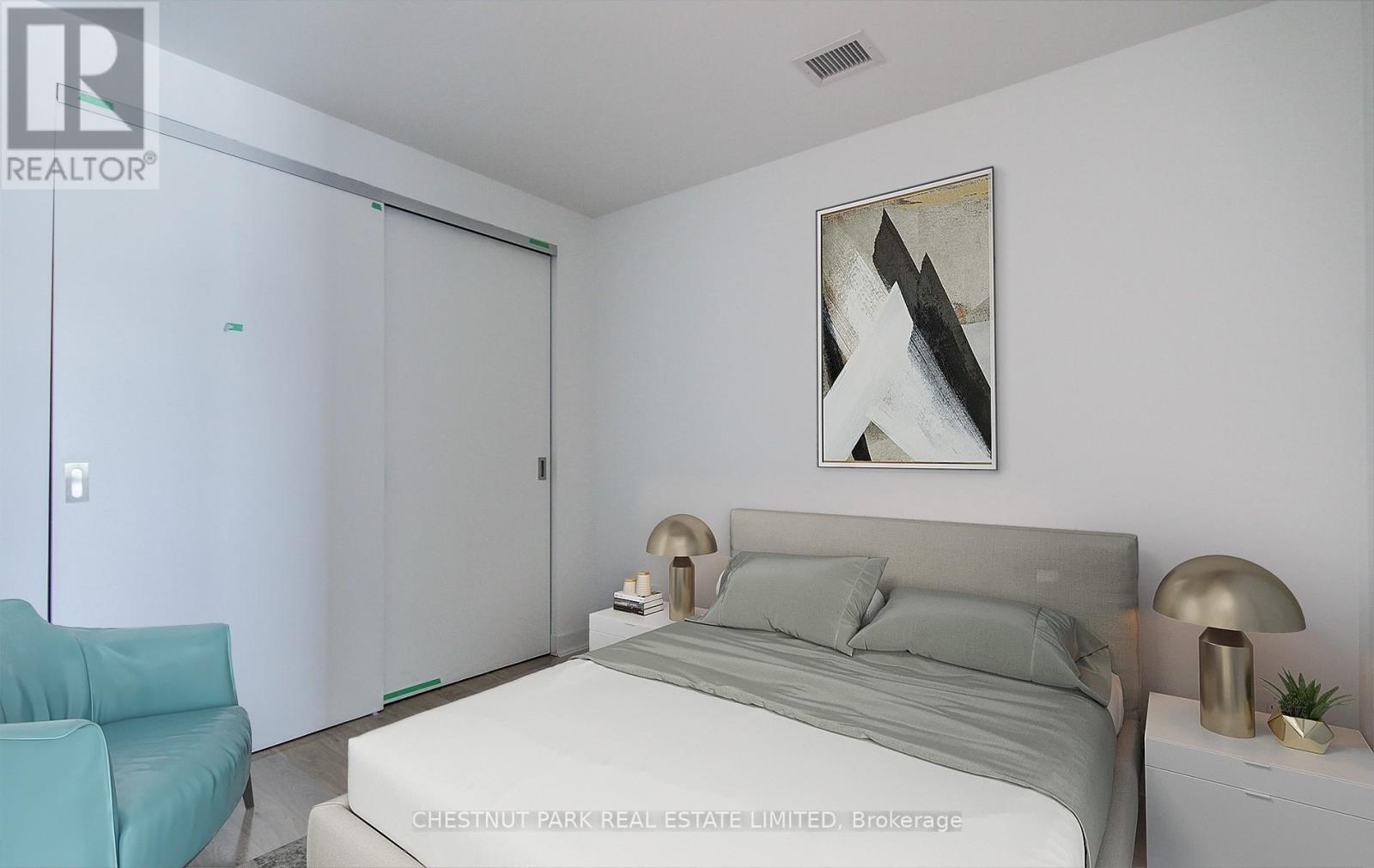 Photo 5 of 613 2720 Dundas Street W, Toronto ON