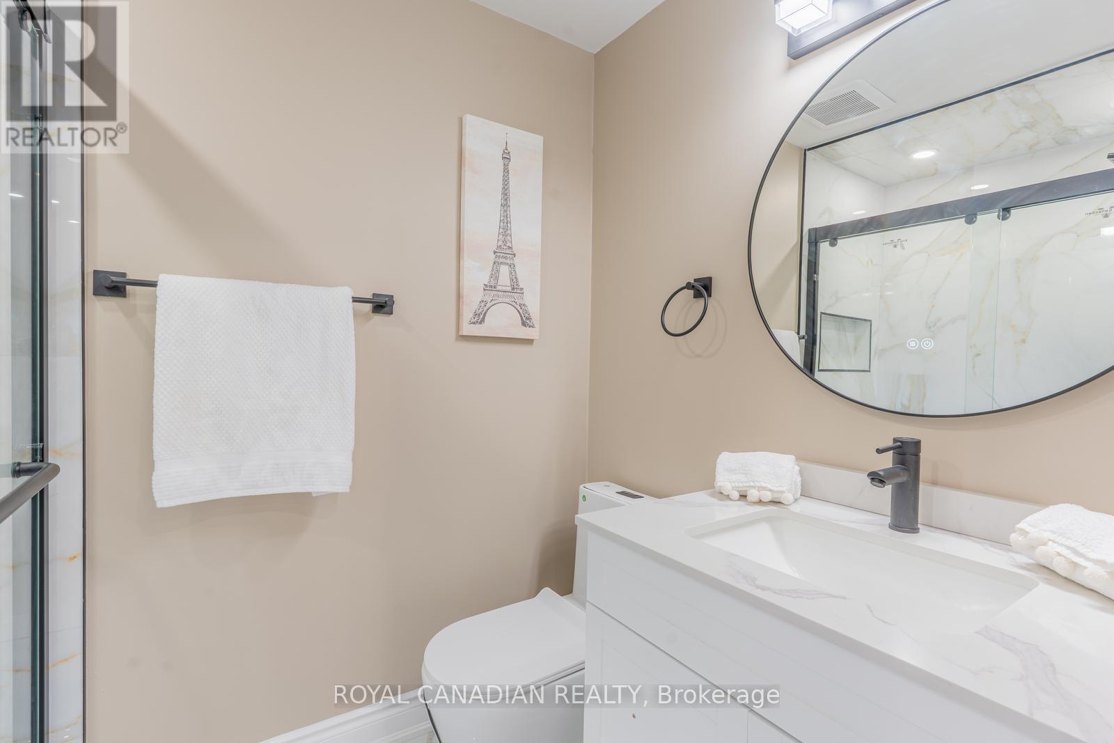 Photo 1 of 60 Cherrytree Drive W, Brampton ON