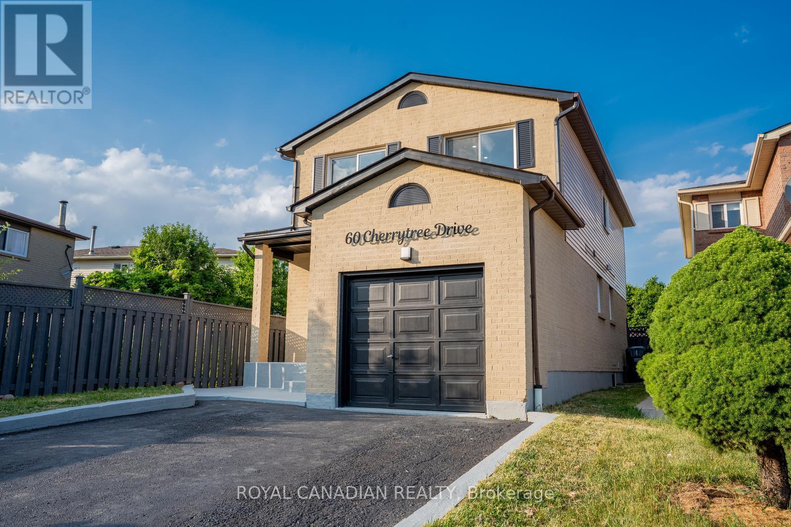 Photo 41 of 60 Cherrytree Drive W, Brampton ON