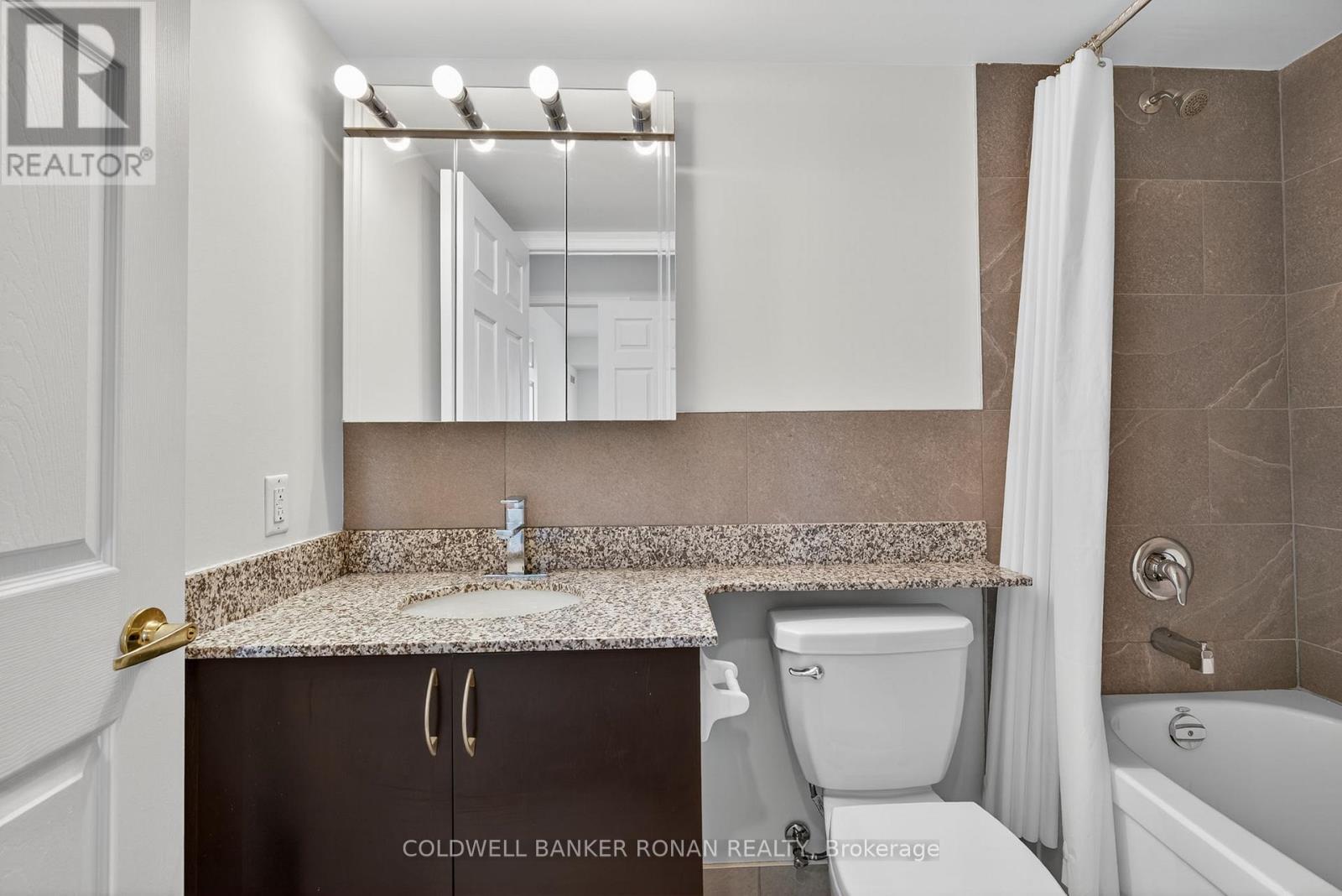 Photo 2 of 1010 4900 Glen Erin Drive, Mississauga ON
