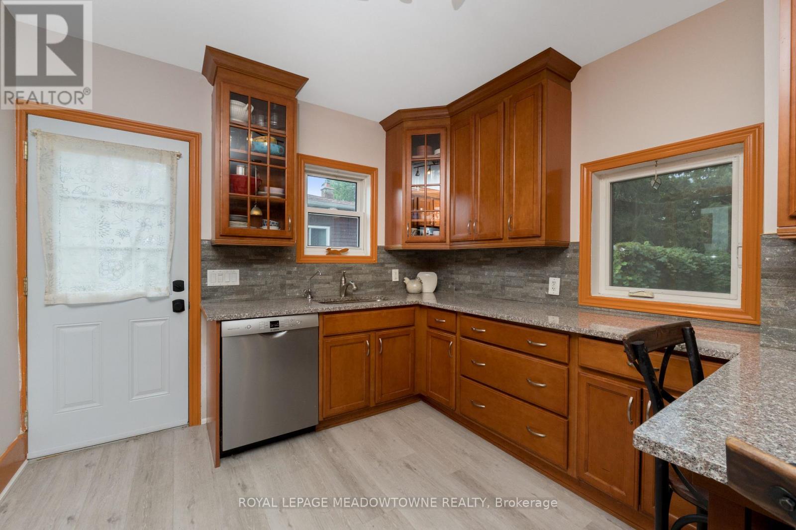 Photo 14 of 14 Academy Road, Halton Hills ON