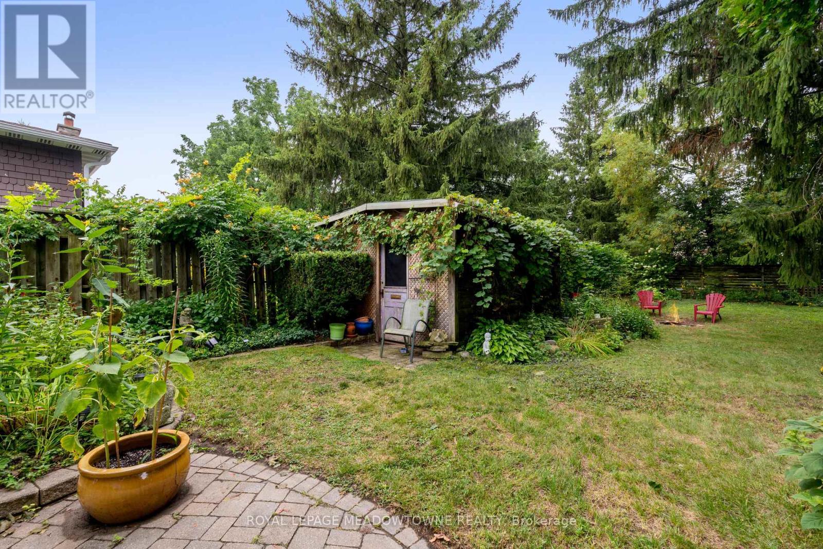 Photo 38 of 14 Academy Road, Halton Hills ON