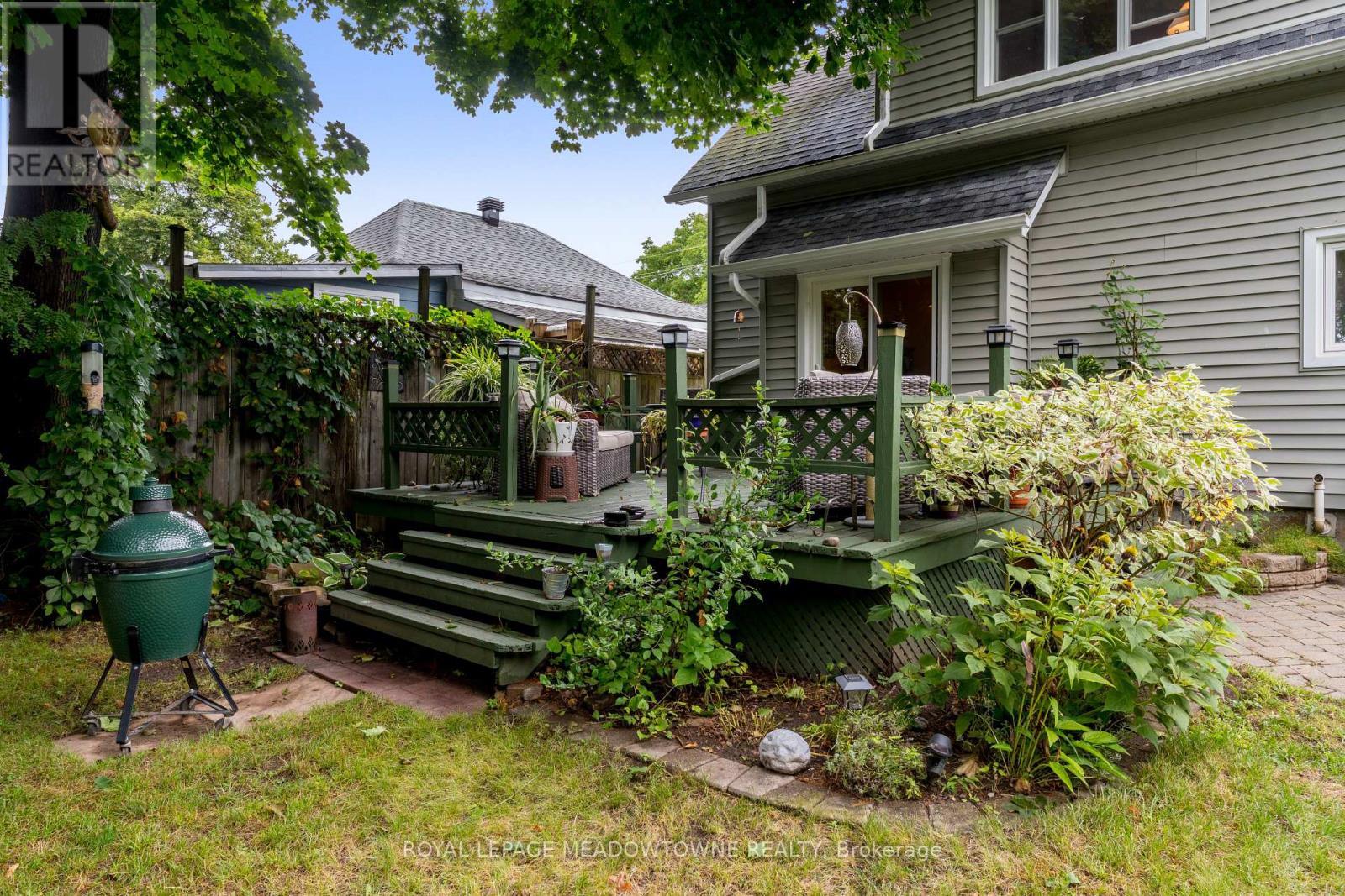 Photo 40 of 14 Academy Road, Halton Hills ON