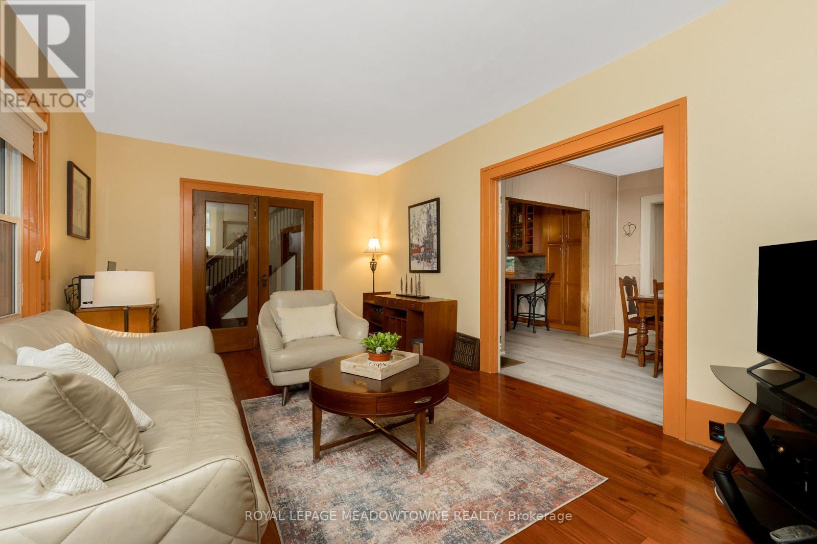 Photo 9 of 14 Academy Road, Halton Hills ON