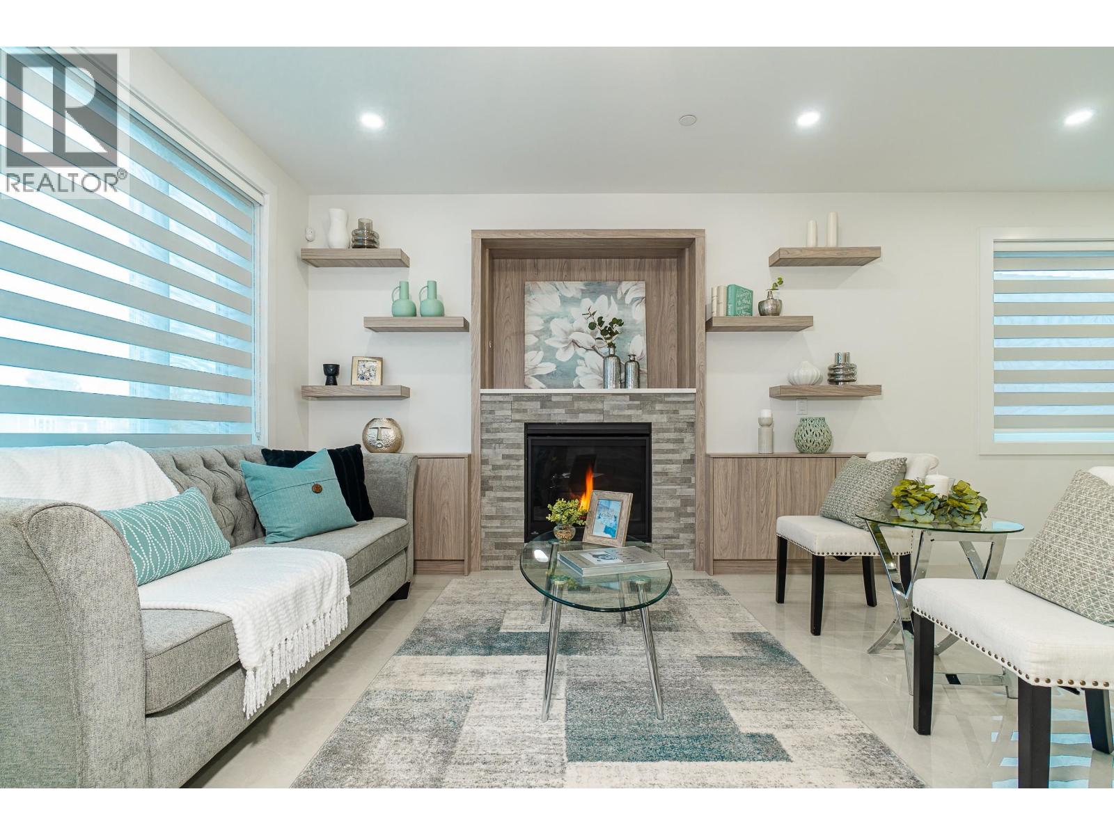 2792 E 49TH AVENUE, Vancouver