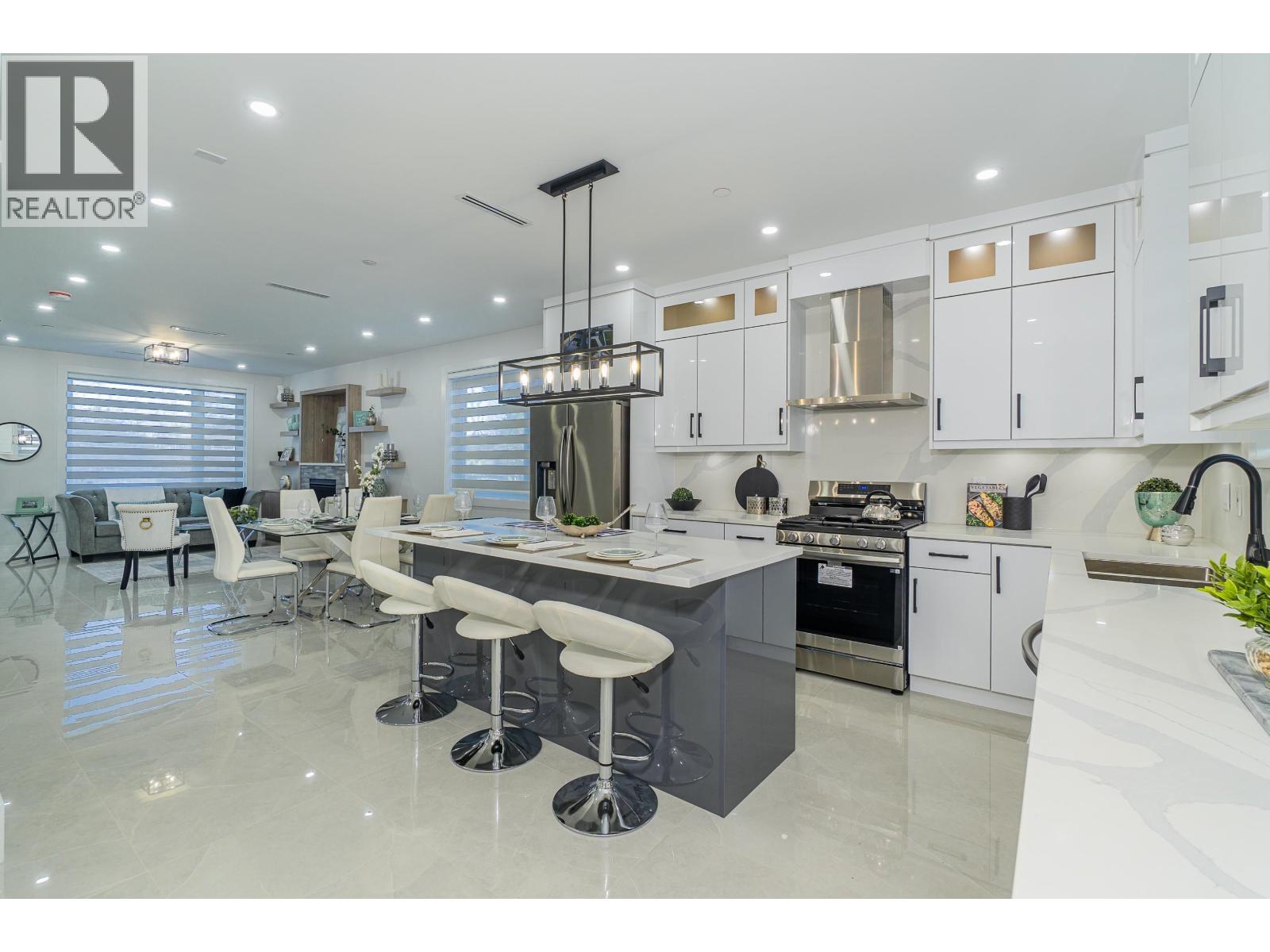 2792 E 49TH AVENUE, Vancouver