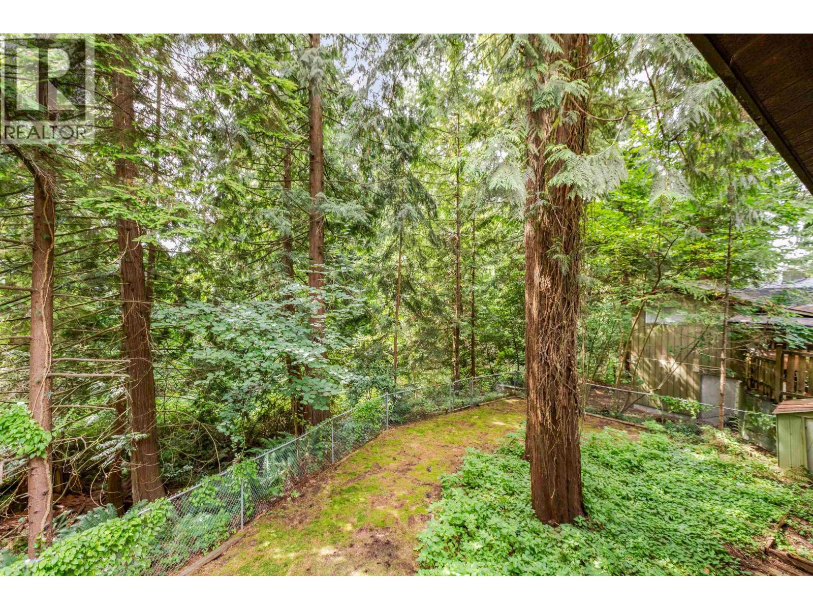 Photo 10 of 20804 Wicklund Avenue, Maple Ridge BC