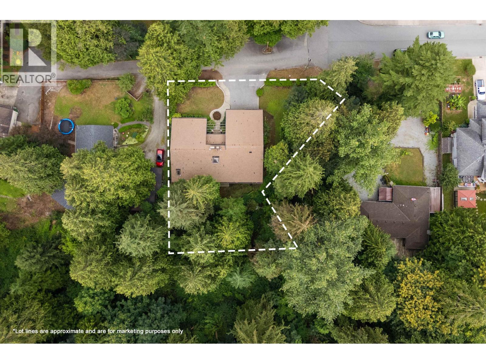 Photo 4 of 20804 Wicklund Avenue, Maple Ridge BC