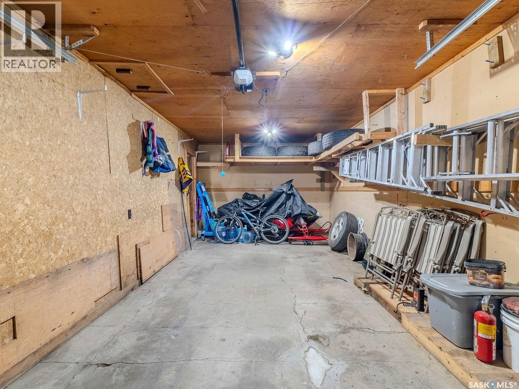 Photo 5 of 215 7th Street S, Wakaw SK