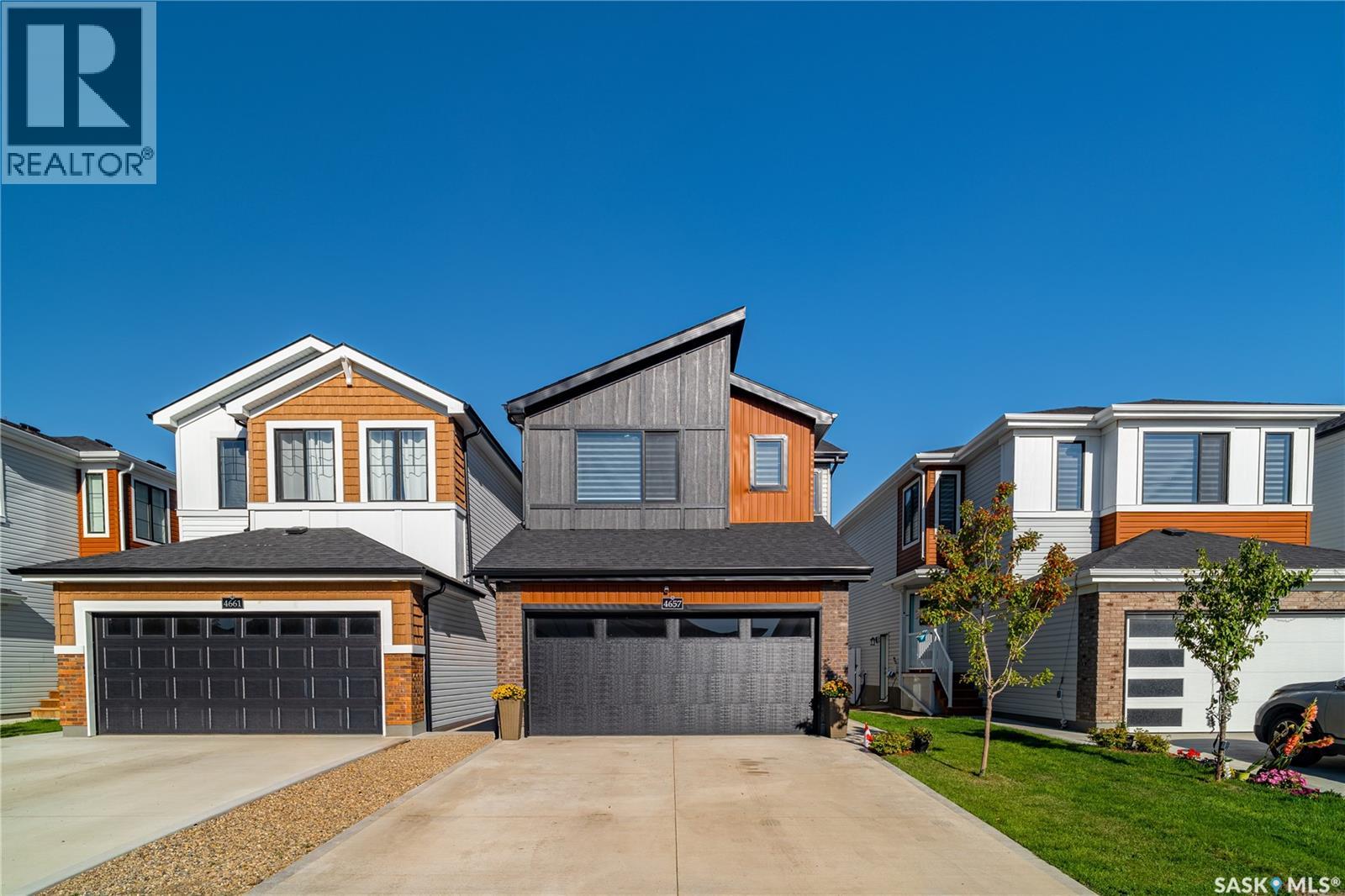 Photo 4 of 4657 Ferndale Crescent, Regina SK