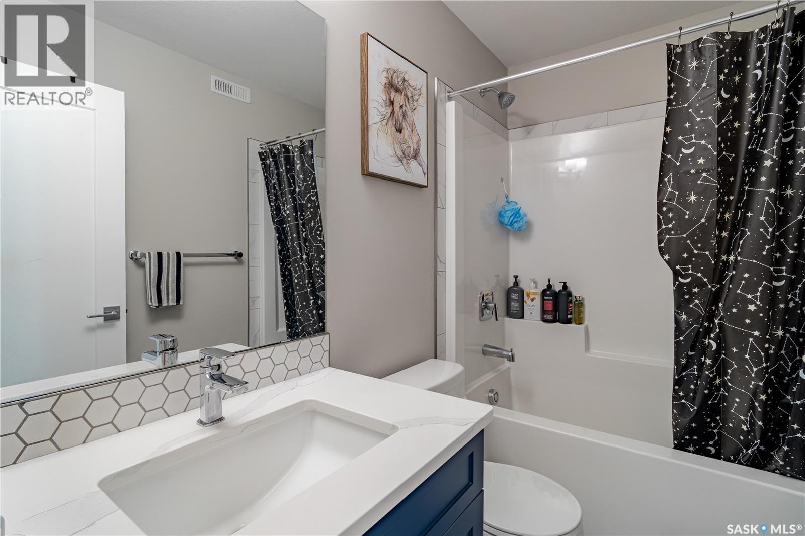 Photo 6 of 4657 Ferndale Crescent, Regina SK