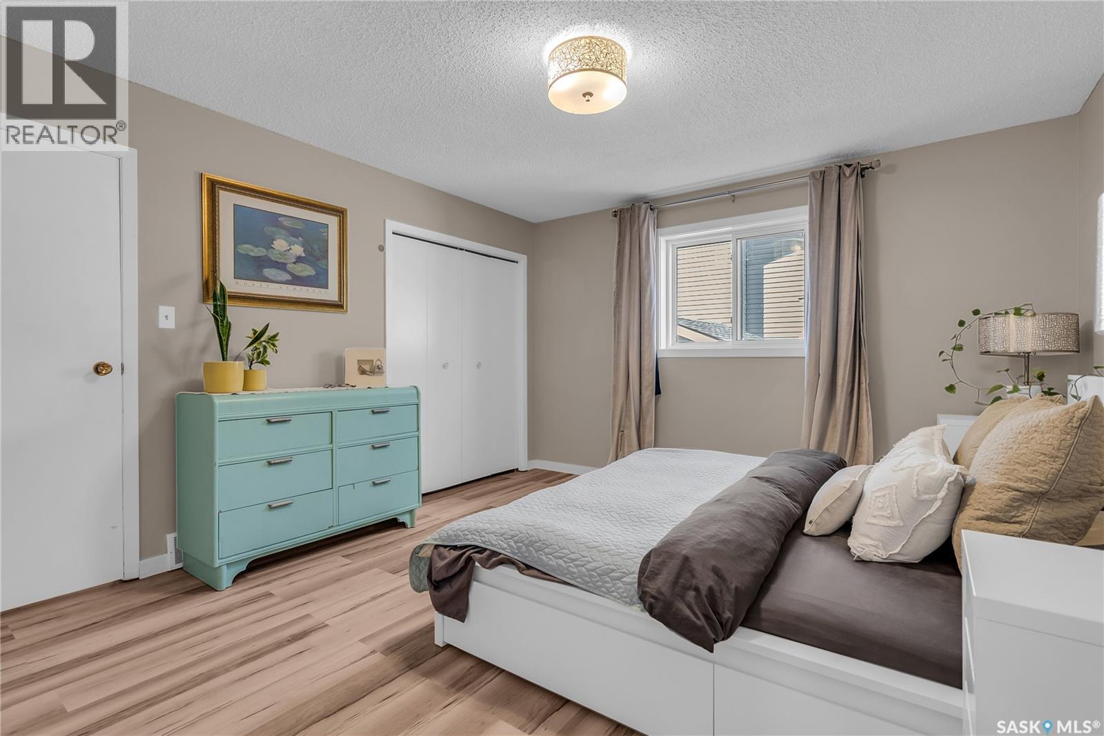 Photo 3 of 502 Brightsand Crescent, Saskatoon SK