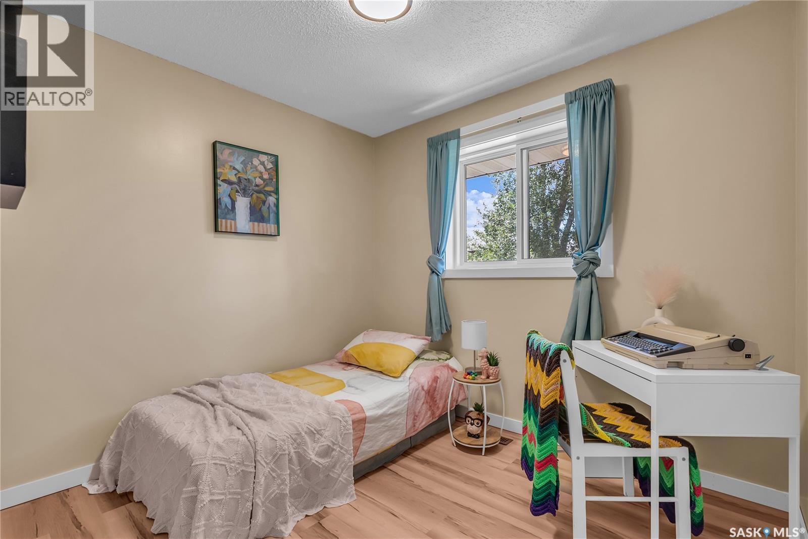 Photo 37 of 502 Brightsand Crescent, Saskatoon SK