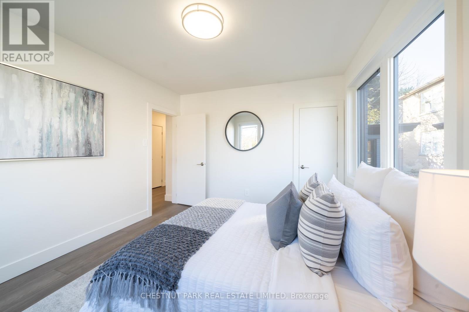 Photo 15 of 3 1450 Avenue Road, Toronto ON