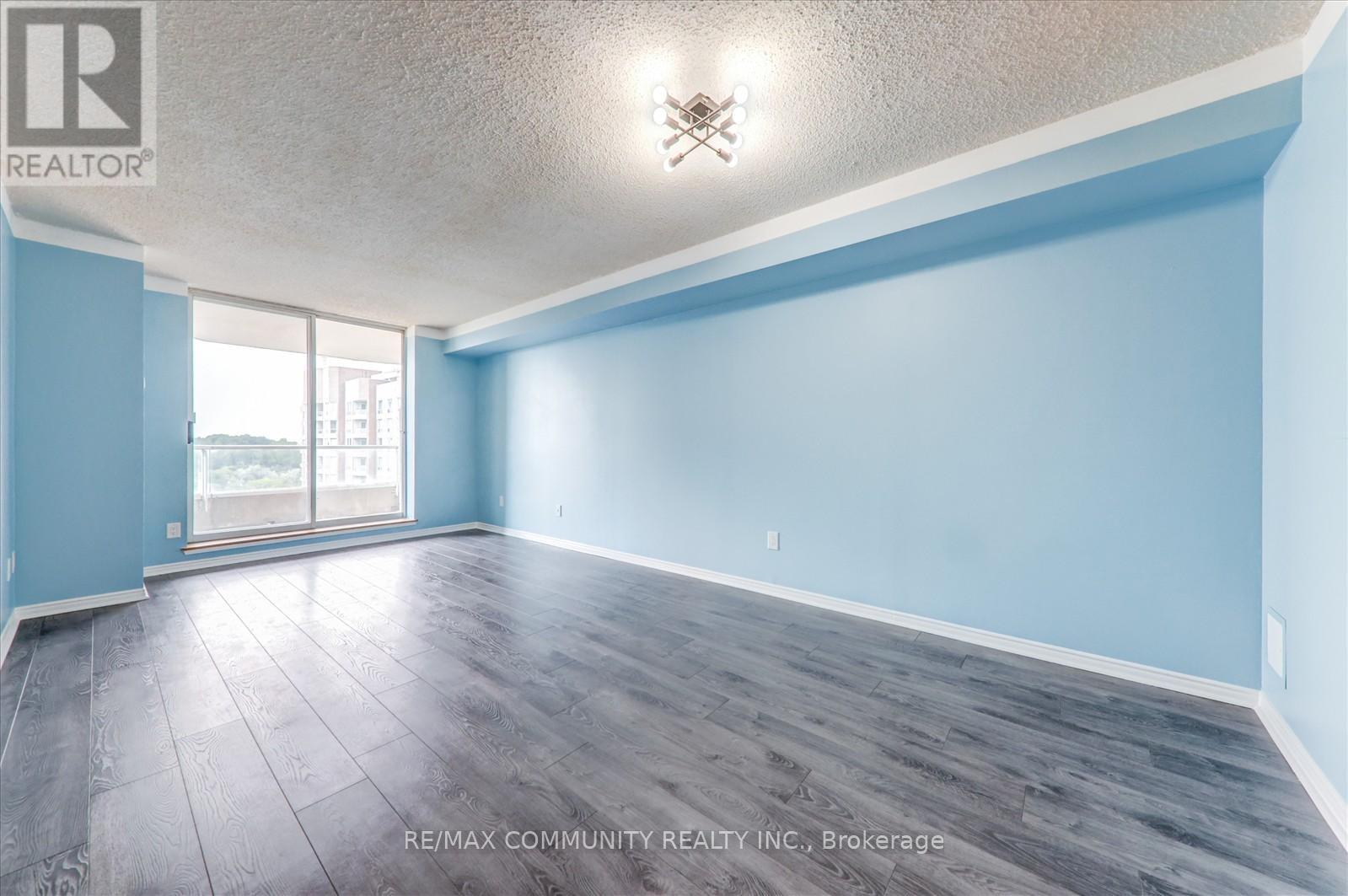 Photo 11 of 705 410 Mclevin Avenue, Toronto ON