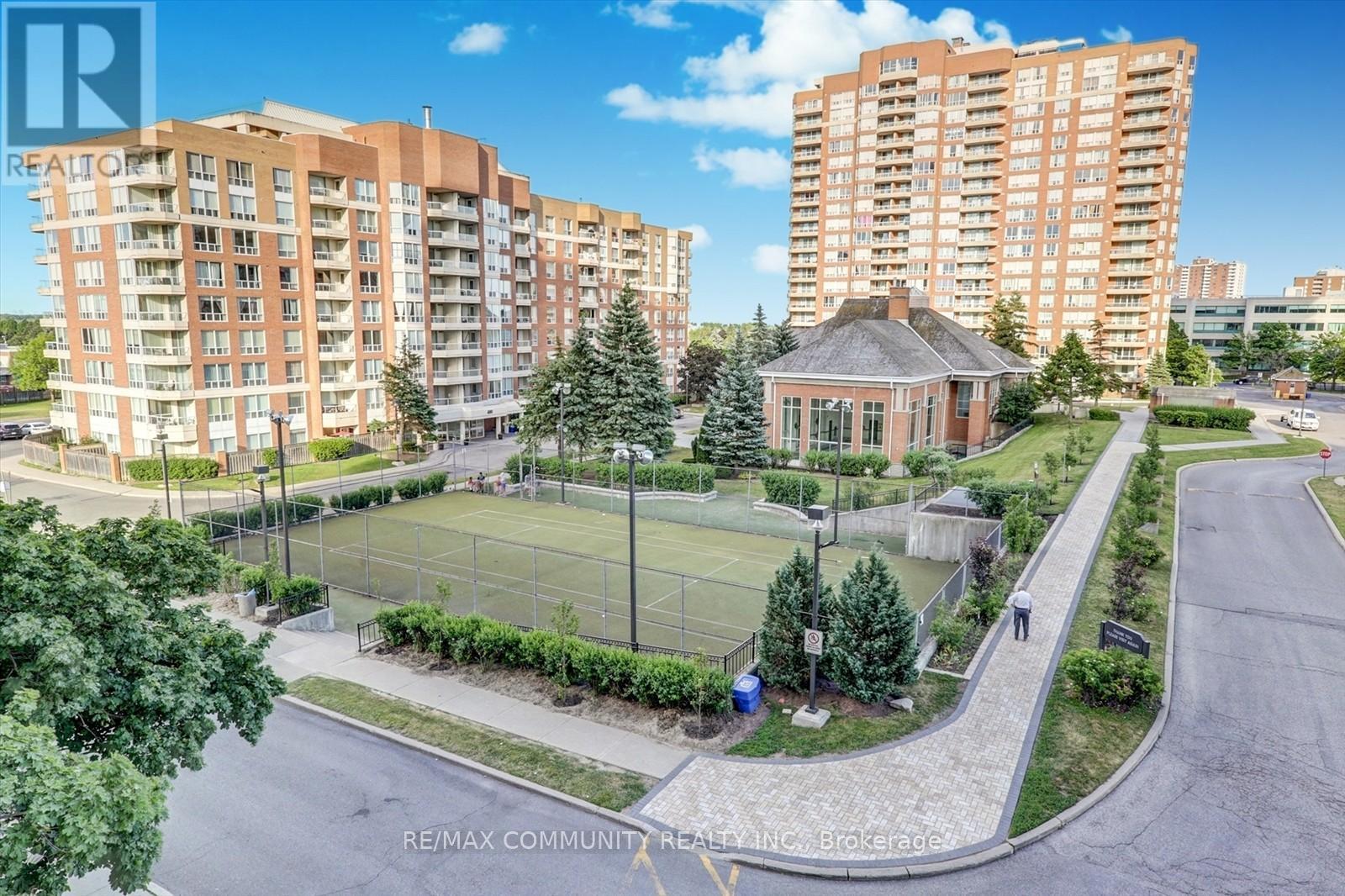 Photo 30 of 705 410 Mclevin Avenue, Toronto ON
