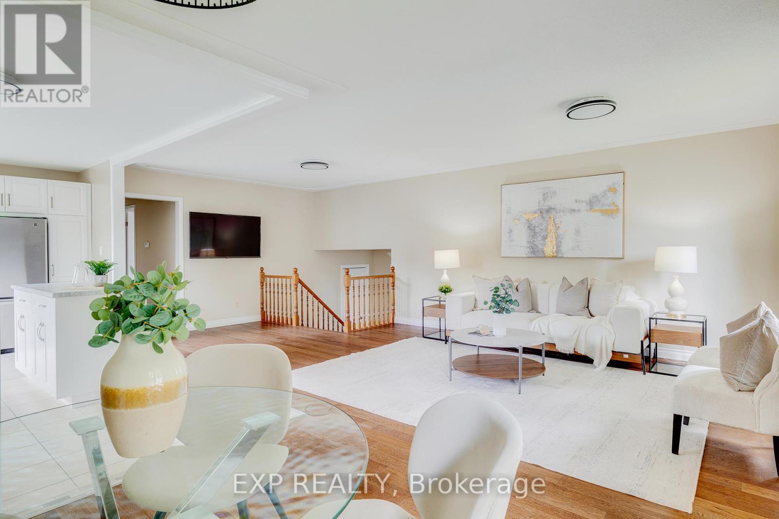 Photo 10 of 15 Laguna Crescent, St Catharines ON