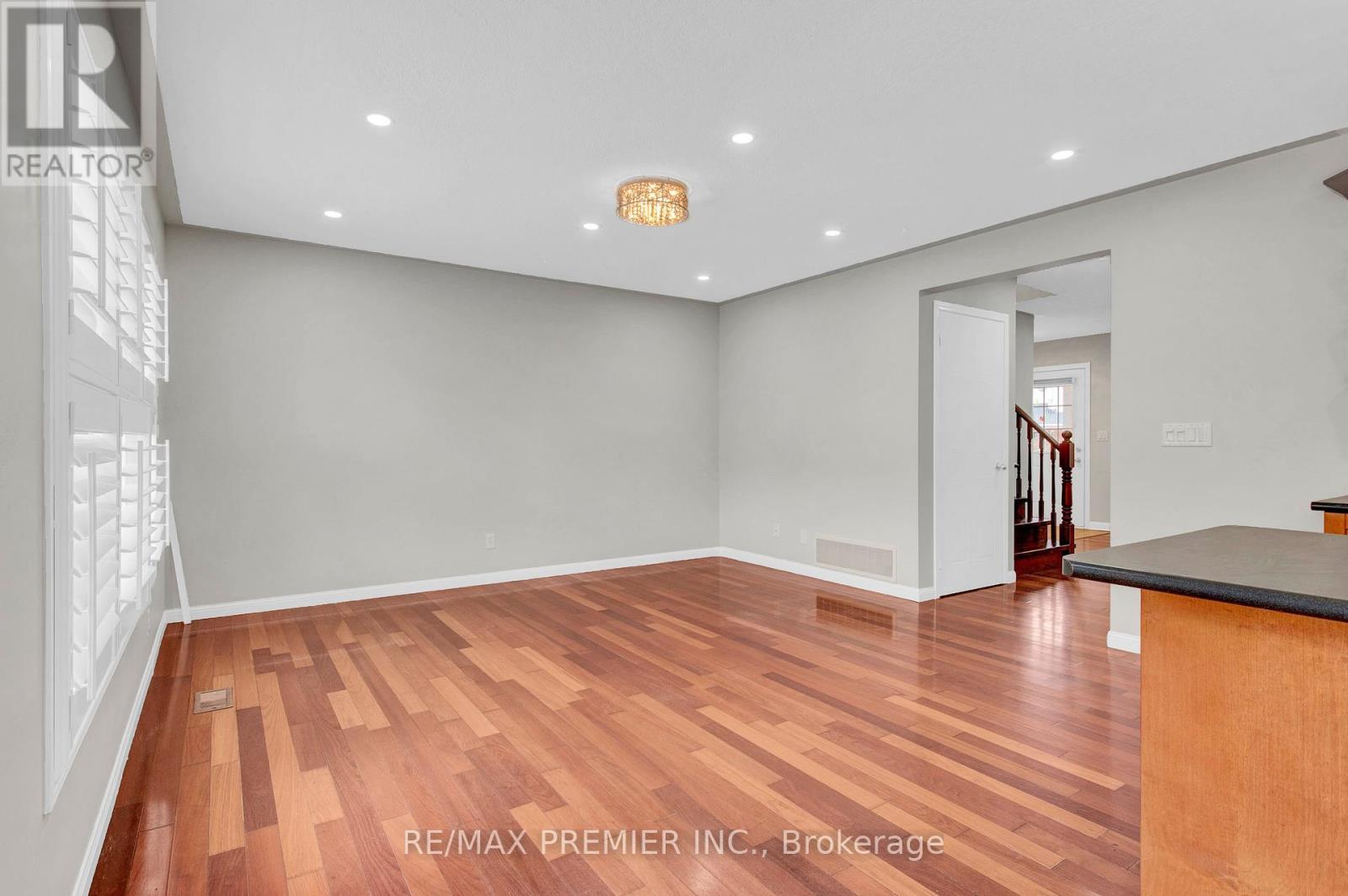 Photo 22 of 215 Garth Massey Drive, Cambridge ON